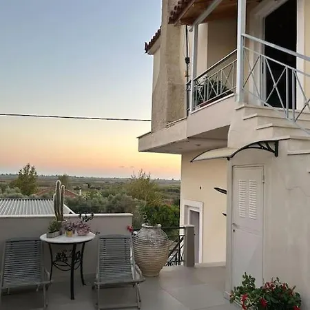 Ferienwohnung Ήσυχο Δυάρι Με Καταπληκτικό Αίθριο ! Pírgos Exterior foto