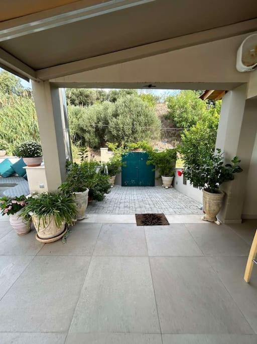 Apartment ήσυχο δυάρι με καταπληκτικό αίθριο ! Pyrgos (Elis)